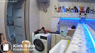 Woman pooping in Toilet 121