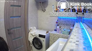 Woman pooping in Toilet 119