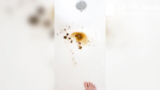 BIG SCAT MESS - Showin' You The Mess She Made