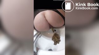 Girl pooping in sink - video 2