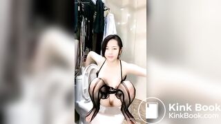 chinese girl poop - video 2