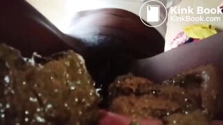 African Ebony Shitting in Panties