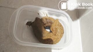 KOREAN WOMAN POOPING - video 17