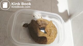 KOREAN WOMAN POOPING - video 17