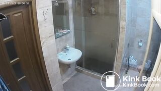 Woman pooping in Toilet 139
