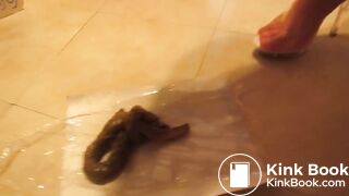 Chinese woman scat - video 3