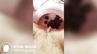 Polish girl poop into potty 16