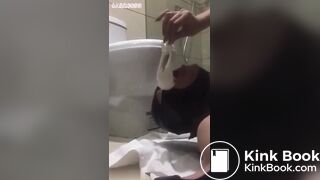 Chinese toilet slave Femdom Scat 005 - video 2