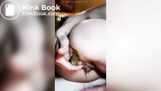 girl shitting - video 58