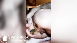 girl shitting - video 58