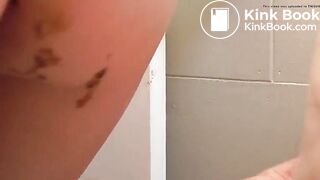 Playing with her shit - video 2