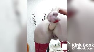 Hot Granny Digs In Her Ass For Nuggets 2