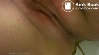 She realy need to poo