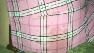 Diarrhea overfilling in her panties