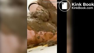 Shit in pussy - video 4