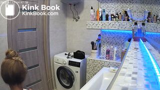 Woman pooping in Toilet 111