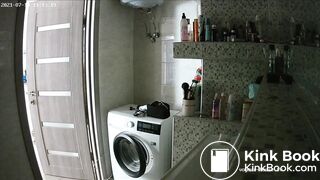 Woman pooping in Toilet 111