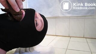 Scat in his mouth - video 3