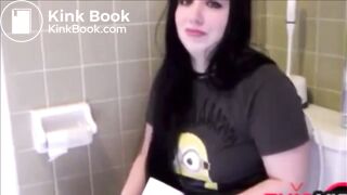 Hot Girl Takes A Gassy Shit