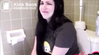 Hot Girl Takes A Gassy Shit