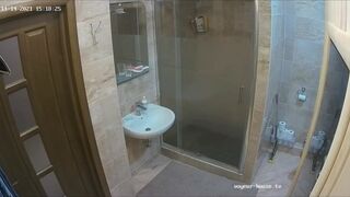 Woman pooping in Toilet 132