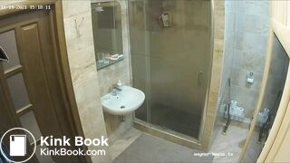 Woman pooping in Toilet 132