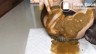 Skinny chick massively shits herself