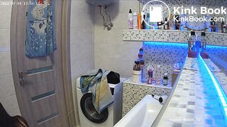 Woman pooping in Toilet 106
