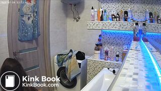 Woman pooping in Toilet 106