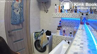 Woman pooping in Toilet 106