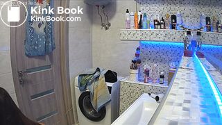 Woman pooping in Toilet 106