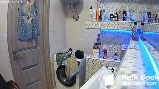 Woman pooping in Toilet 106
