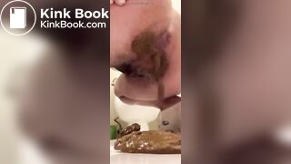 Pretty girl pooping - video 13