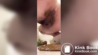 Pretty girl pooping - video 13
