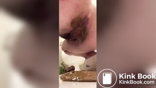 Pretty girl pooping - video 13