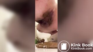 Pretty girl pooping - video 13