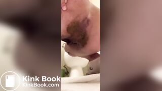 Pretty girl pooping - video 13