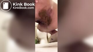 Pretty girl pooping - video 13