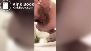 Pretty girl pooping - video 13