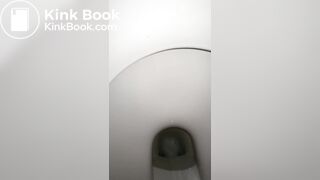 GF Pooping 04