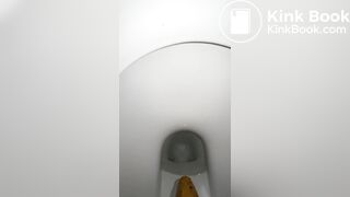 GF Pooping 04