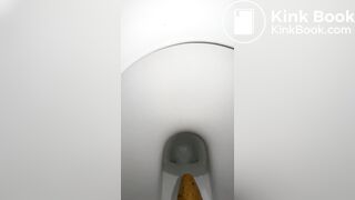 GF Pooping 04