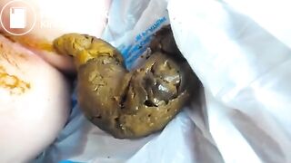 HOT BLONDE POOP BIG SHIT