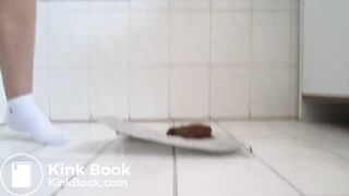 Blonde poop - video 12