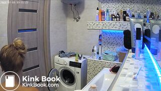 Woman pooping in Toilet 104