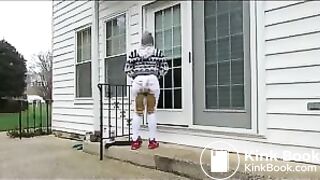Poop white pants - video 2