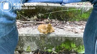 Girl diarrhea jeans and spray