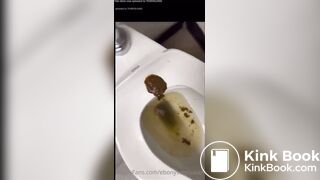 Ebony toilet diarrhea - video 3
