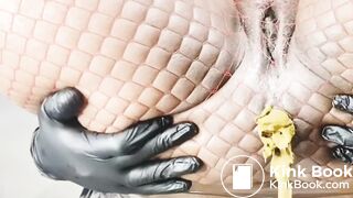 Thicc ebony shits through fishnets