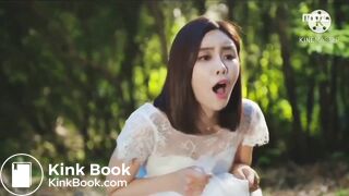 Asian girl shits - video 4